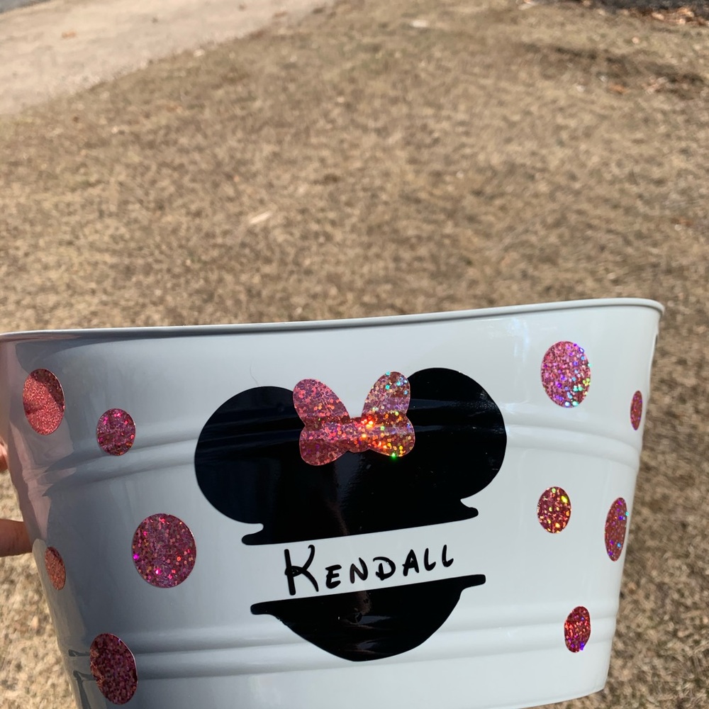 Personalize Minnie Mouse girls easter basket